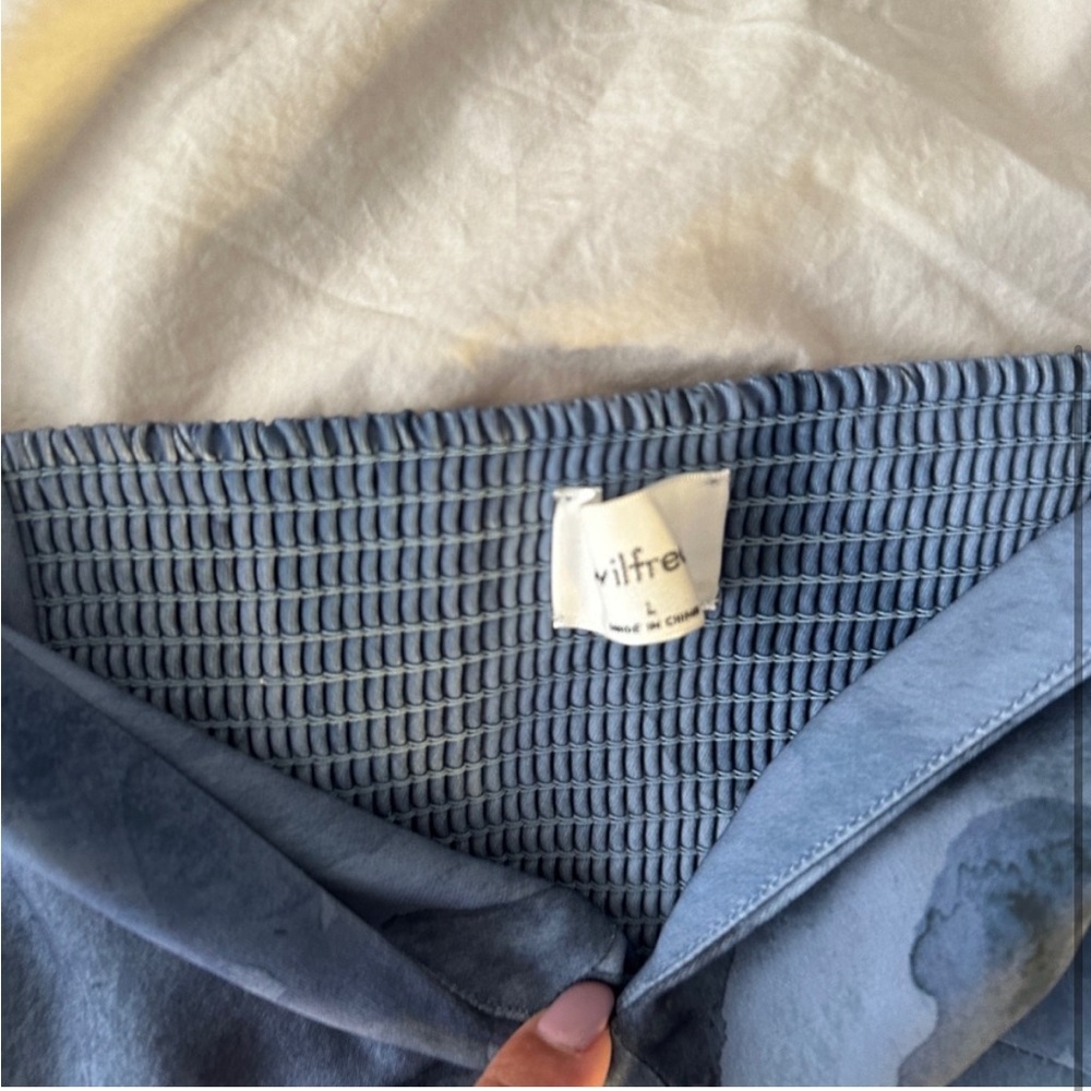 Aritzia Blue Puff Sleeve Top - Picture 2 of 2